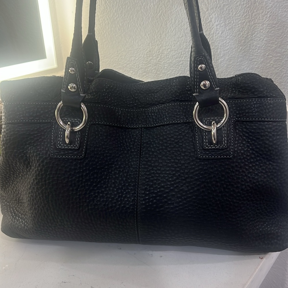 Coach Elegant Black pebble Leather Handbag w silver hardware - Picture 10 of 17